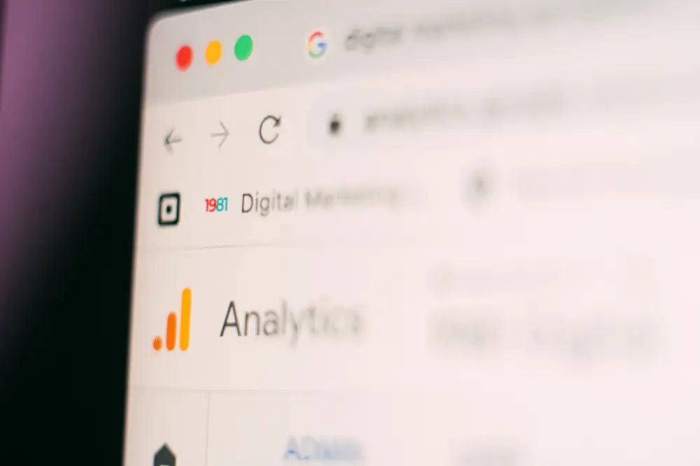 Meta Ads vs Google Ads results compared by the best AI digital marketing expert in North Chennai